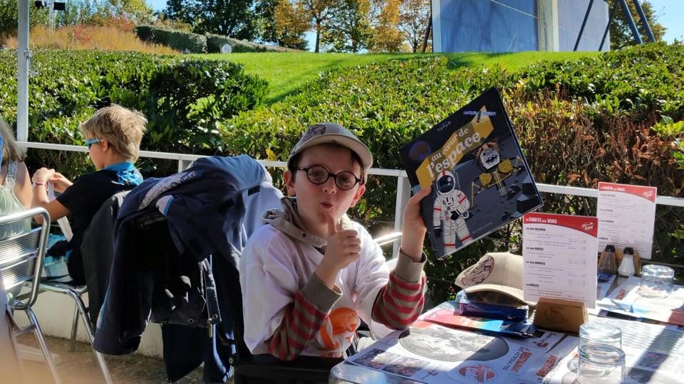 Mathieu à la citée de l’espace