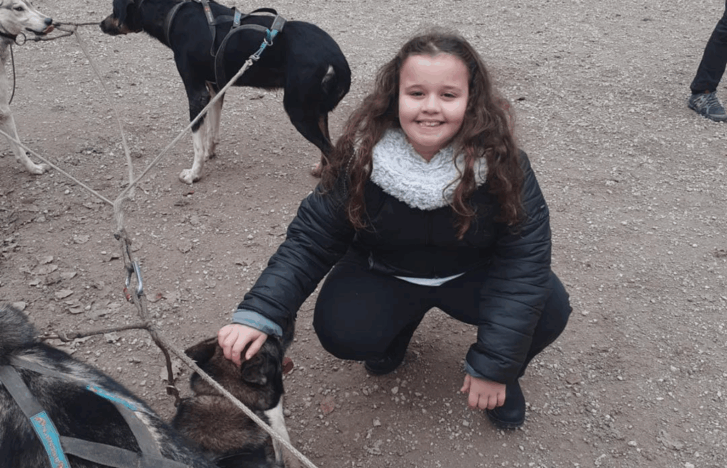Eva et les chiens de traîneau