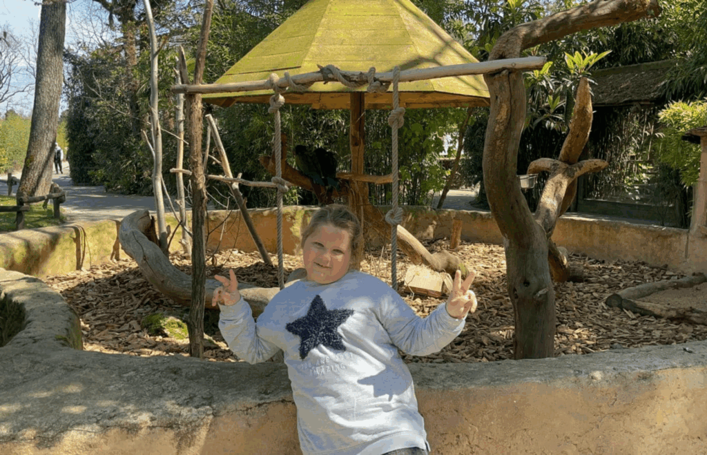 Aline au zoo de la Flèche